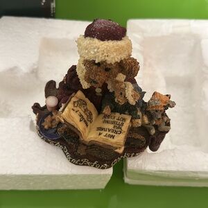 Vintage Boyd’s bears & friends the bearstone collection
